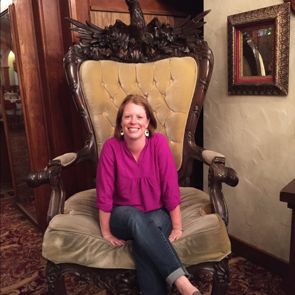 Meet your Posher, Courtney